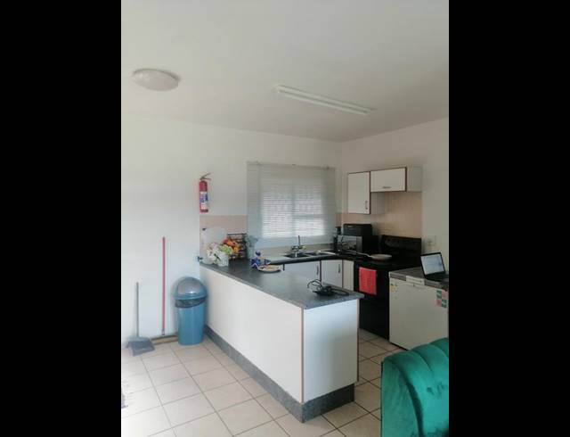 1 BEDROOM PROPERTY TO RENT IN RICHARDS BAY CENTRAL